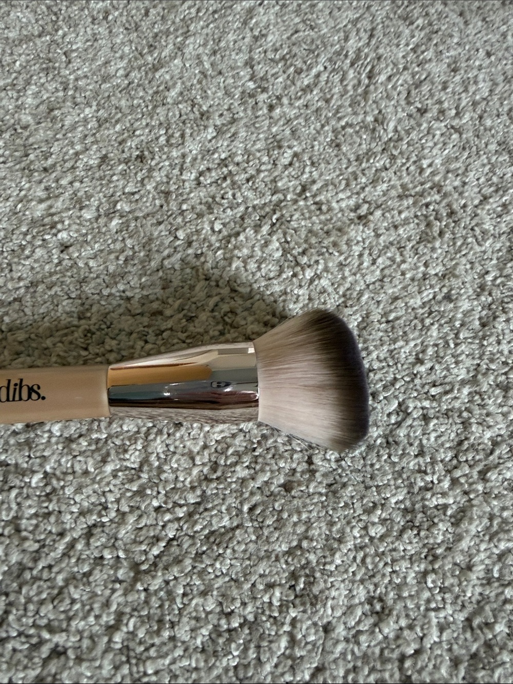 DIBS Makeup Brush - Picture 3 of 3